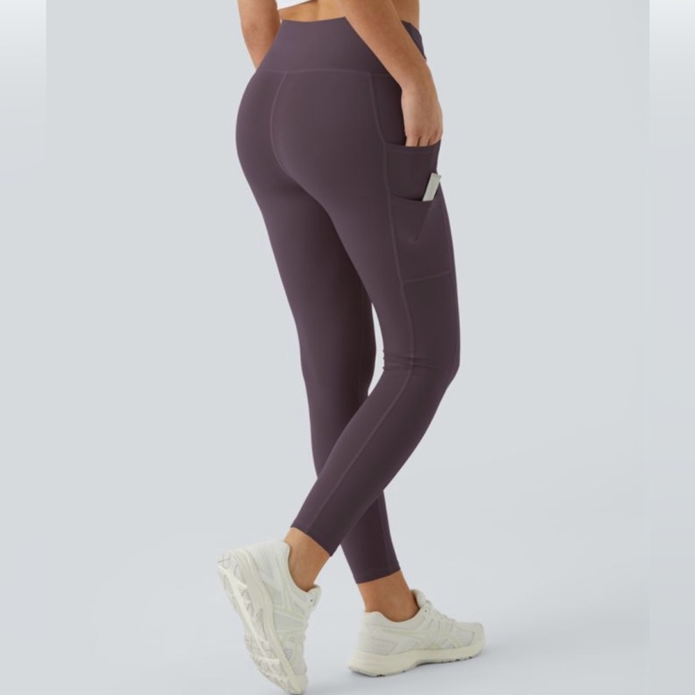 Halara SoftlyZero High Waisted 4 Pocket Leggings in Dusky Evening Purple Size L